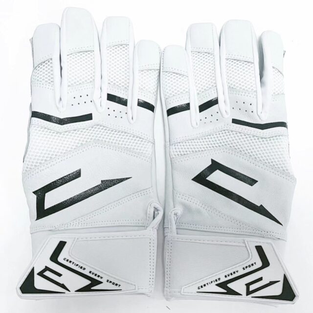 Signature Series debut 1/9.
$40/pair.
These are must haves...

• Sheepskin leather palm
• Hi-grade mesh back & inserts
• Sizes S, M, L

Pre-order in DM now. 
⚾️⚾️⚾️
#ces #certifiedeverysport #certified #baseballglove #ballglove #ballplayer #baseball #customgloves #custombats #coach #athlete #fastpitch #battinggloves #gloves #gear #